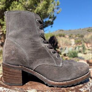 FRYE Sabrina 6G Lace Up Boots